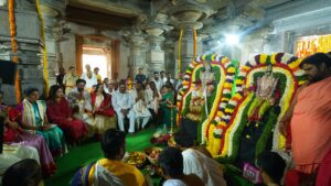 1000 pillar temple Puja