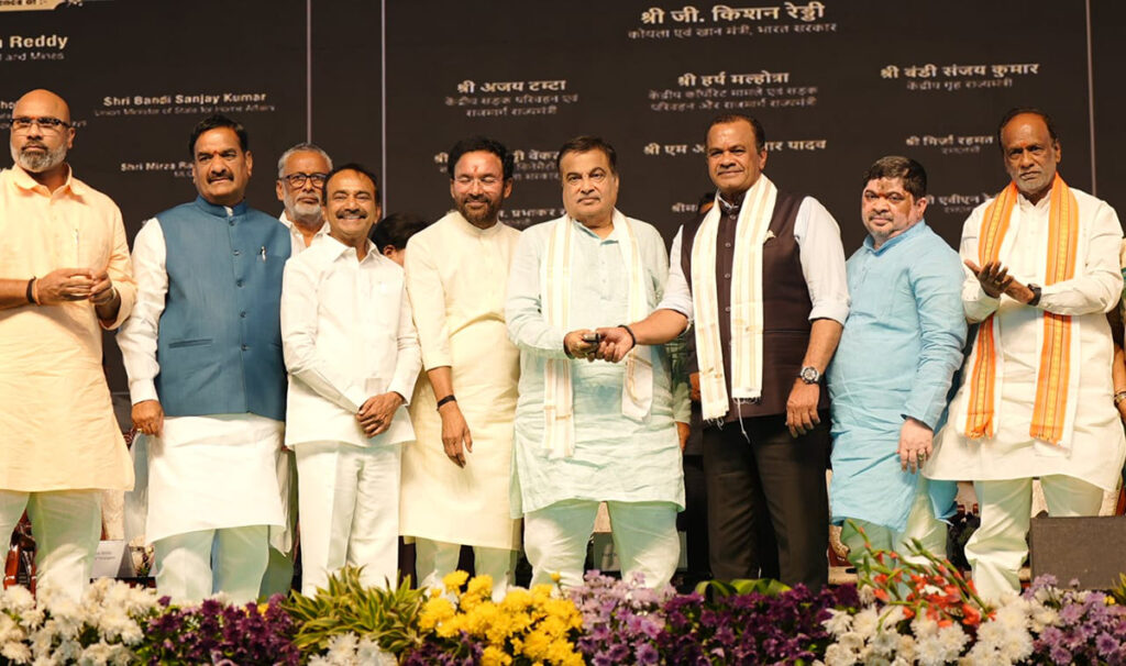 Gadkari in Telangana