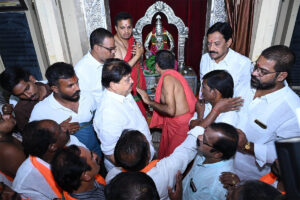 nrr visits santoshi mata temple